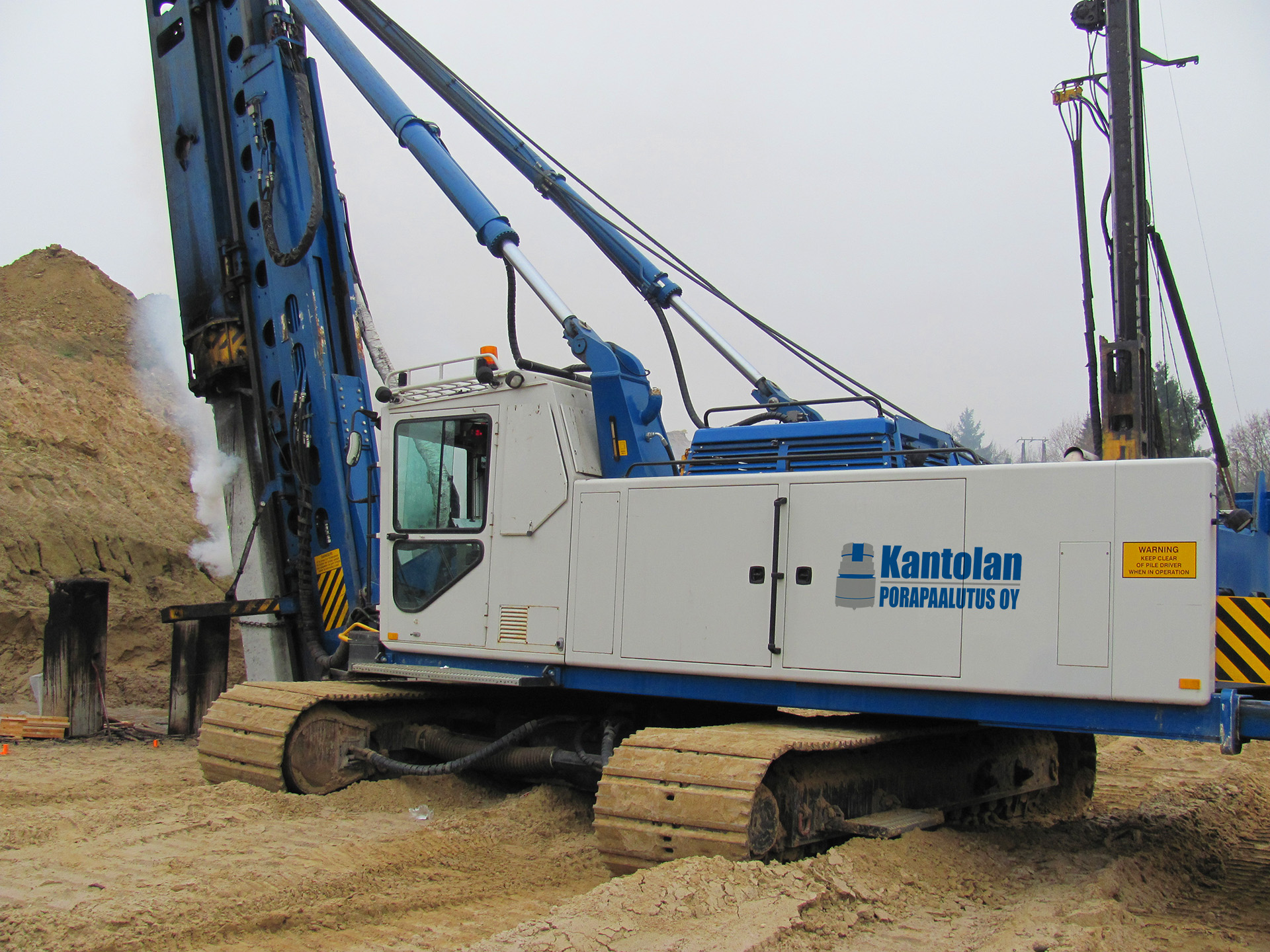 Porapaalutuskone ty&ouml;maalla